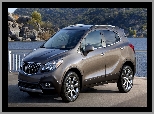 Bok, Buick Encore, Przód